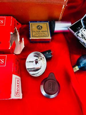 1950’s POLAROID LAND CAMERA MODEL 150 IN ORIGINAL CASE WITH ACCESSORIES