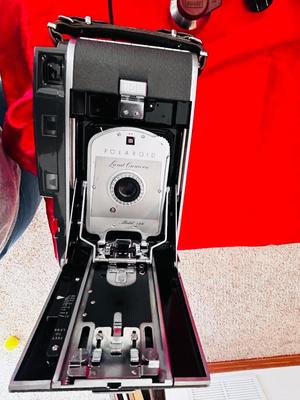 1950’s POLAROID LAND CAMERA MODEL 150 IN ORIGINAL CASE WITH ACCESSORIES
