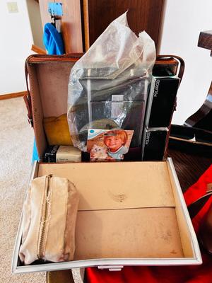 1950’s POLAROID LAND CAMERA MODEL 150 IN ORIGINAL CASE WITH ACCESSORIES