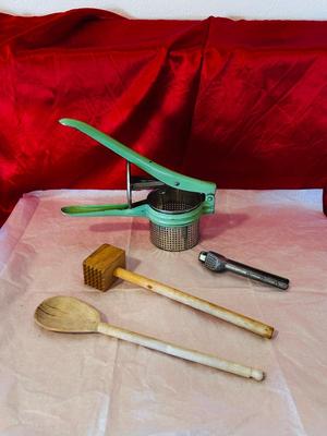 1940’s/1950’ POTATO RICER, GARLIC PRESS, ENAMELED PAN ANTIQUE BLUE BALL CANNING JARS, WODDEN COOKING UTENSILS
