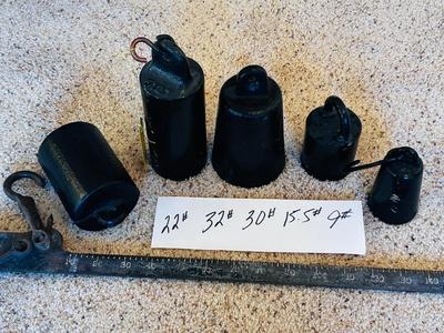 ANTIQUE BEAM HANGING BARN SCALE FOR COTTON OR TOBACCO WITH WEIGHTS