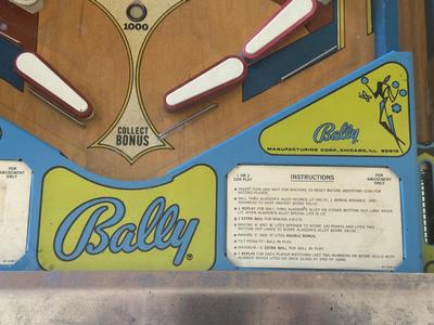 1975 “ALADDIN’S CASTLE” PINBALL MACHINE BY BALLY