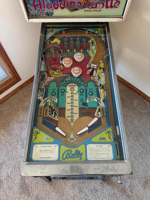 1975 “ALADDIN’S CASTLE” PINBALL MACHINE BY BALLY