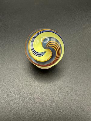 MULTICOLORED RIBBON CORE SWIRL MARBLE