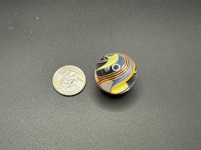 MULTICOLORED RIBBON CORE SWIRL MARBLE