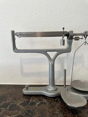 VINTAGE WELCH SCIENTIFIC COMPANY TRIPLE BEAM BALANCE SCALE
