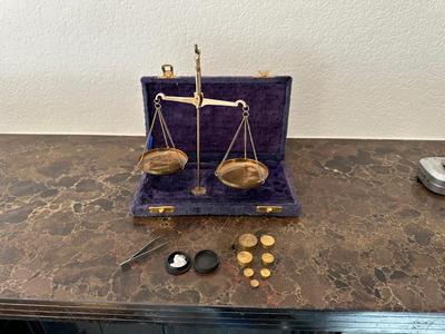 VINTAGE BRASS BALANCE SCALE AND VINTAGE PELOUZE PETITE MODEL P-1 POSTAL SCALE