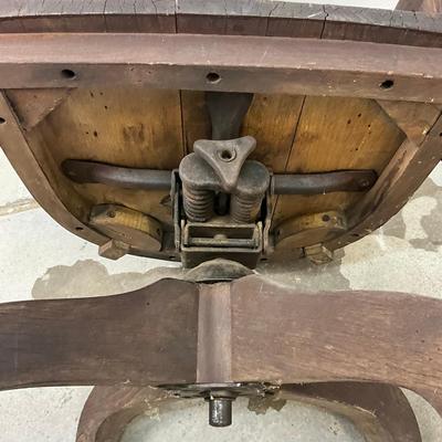 933 Antique Bankers Chair