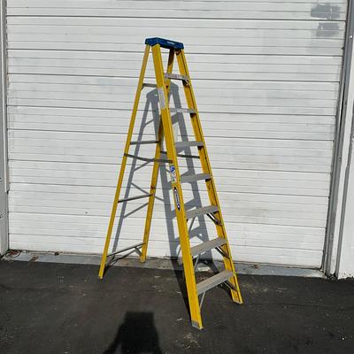 934 Werner 8 Foot Fiberglass Ladder