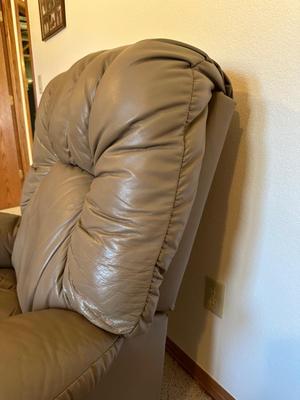 LEATHER ROCKER RECLINER