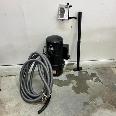 941 Bissell Garage Pro Wet/Dry Garage Vacuum