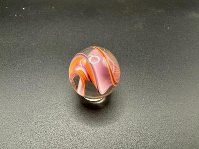 MULTICOLORED RIBBON AND SWIRL CORE MARBLE