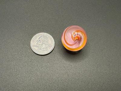MULTICOLORED RIBBON AND SWIRL CORE MARBLE