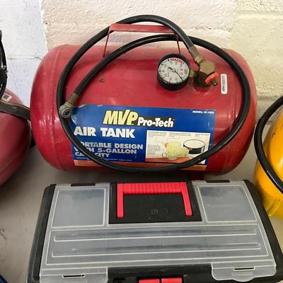 944 Central Pneumatic Three Gallon AIr Compressor With Air Tanks And Hose