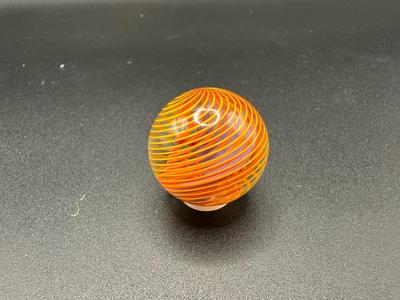 MULTICOLORED DIVIDED RIBBON SWIRL MARBLE