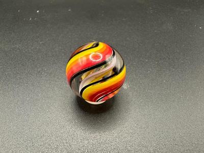 MULTICOLORED RIBBON SWIRL CORE MARBLE WITH MULTICOLORED SWIRLS