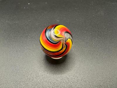 MULTICOLORED RIBBON SWIRL CORE MARBLE WITH MULTICOLORED SWIRLS