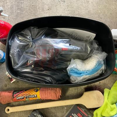 1029 Craftsman Never Used 10" Buffer/Polisher With Car Cleaning Supplies