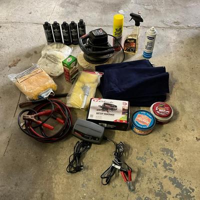 1031 Wen Orbital Car Waxer With Chemicals, Cloths & Battery Chargers