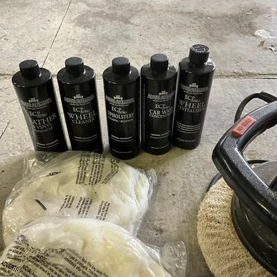 1031 Wen Orbital Car Waxer With Chemicals, Cloths & Battery Chargers