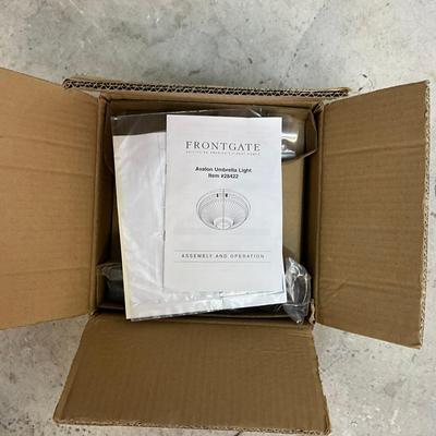 1038 Frontgate Avalon Umbrella Light