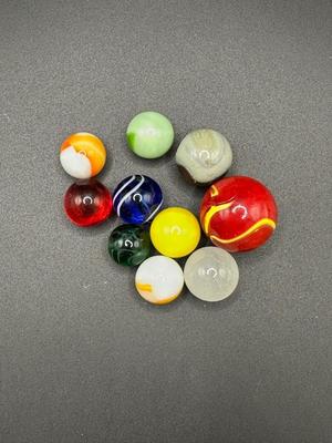 10 - URANIUM/VASELINE GLASS MARBLES
