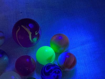 10 - URANIUM/VASELINE GLASS MARBLES