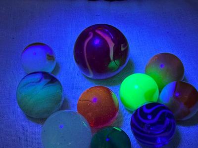 10 - URANIUM/VASELINE GLASS MARBLES