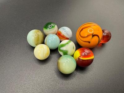 10 - URANIUM/VASELINE GLASS MARBLES