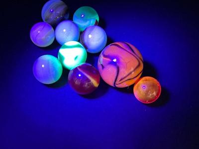10 - URANIUM/VASELINE GLASS MARBLES