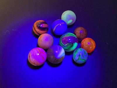 10 - URANIUM/VASELINE GLASS MARBLES