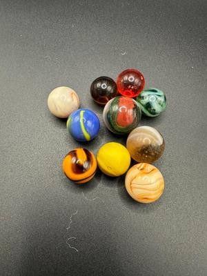 10 - URANIUM/VASELINE GLASS MARBLES
