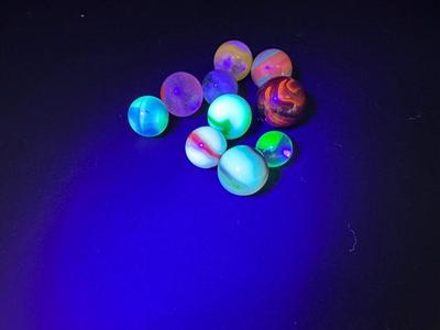 10 - URANIUM/VASELINE GLASS MARBLES