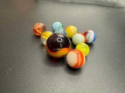 10 - URANIUM/VASELINE GLASS MARBLES