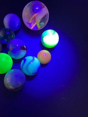 10 - URANIUM/VASELINE GLASS MARBLES