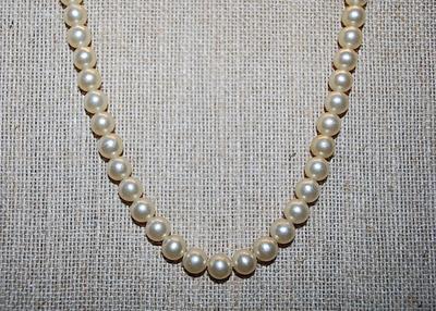 Off-White Faux PEARL CHOKER NECKLACE WITH Slide-In Graphic Designed Clasp 15" L