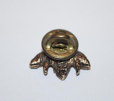 Vintage-Style BEE TACK PIN (¾" x ¾") with Bejeweled Wings and Eyes