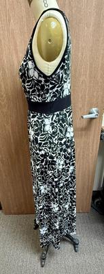 Sale Photo Thumbnail #343: In very good condition.