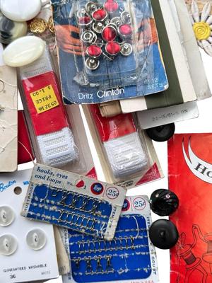 Big Lot of Vintage Sewing Notions and Patterns