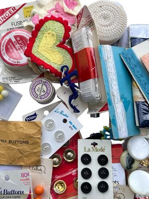 Big Lot of Vintage Sewing Notions and Patterns