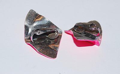 Bright PINK Metal EARRINGS Set with Snap Clasp