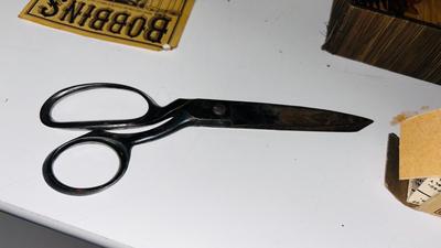 OLD SEWING NOTION ITEMS