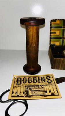 OLD SEWING NOTION ITEMS