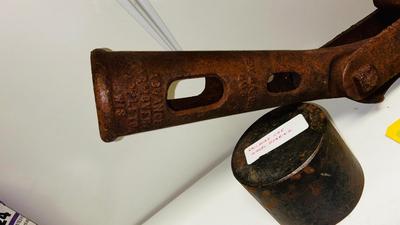 ADVANCED CAR RAILCAR MOVER/JACK AND RAIL CAR ROLLER OUT OF WHEEL BEARING