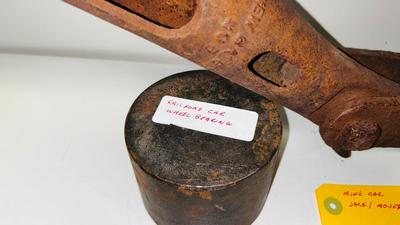 ADVANCED CAR RAILCAR MOVER/JACK AND RAIL CAR ROLLER OUT OF WHEEL BEARING