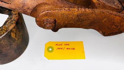 ADVANCED CAR RAILCAR MOVER/JACK AND RAIL CAR ROLLER OUT OF WHEEL BEARING