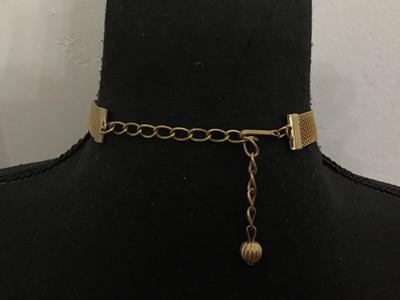 Beautiful Gold Tone Mesh Vintage Cameo Choker Necklace