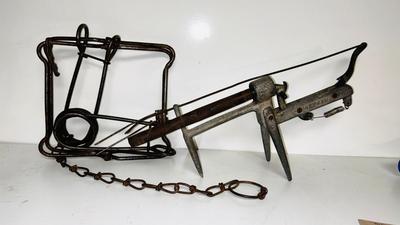 ANTIQUE GETSUM COMPANY GOPHER TRAP AND ANOTHER ANIMAL TRAP