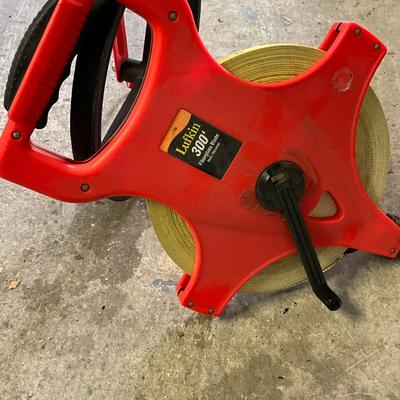 1049 Lufkin 300 Foot Fiberglass Tape Measure