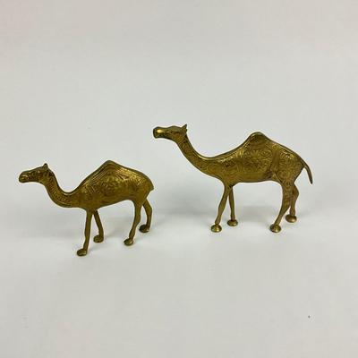 1041 Pair Of Vintage Brass Camel Figures